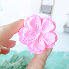 Hibiscus Bath Bomb – Mini Flower Bath Bomb – Handmade Bath Fizzy